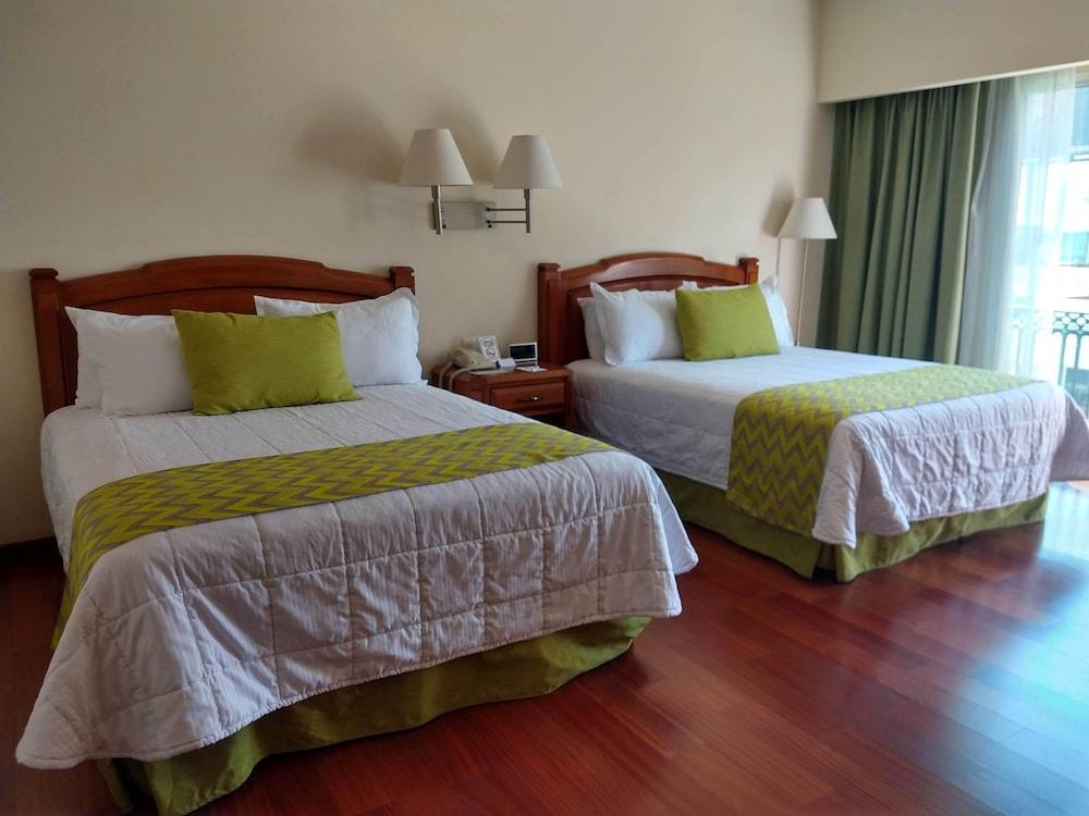Hotel Villa Florida Пуебла Екстер'єр фото